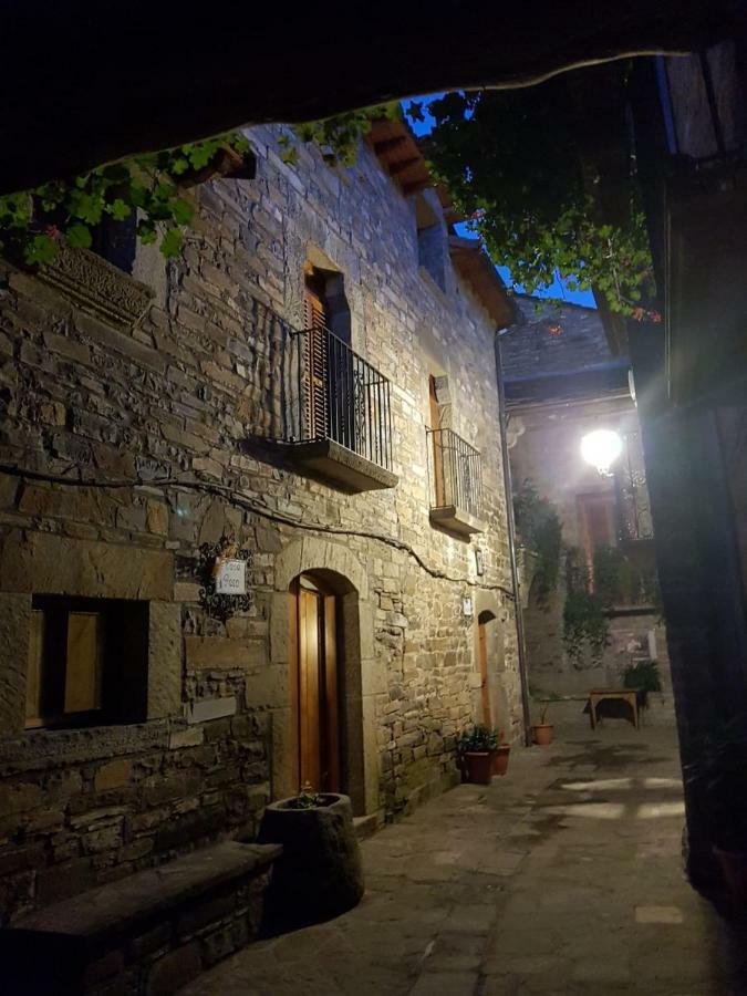 Casa Encuentra, En El Pirineo Al Lado De Ainsa Guest House El Pueyo de Araguas ภายนอก รูปภาพ